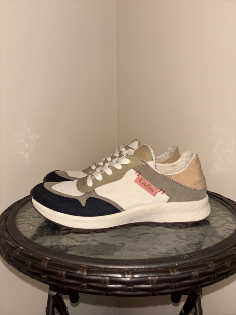 Taos DIRECTION sneaker